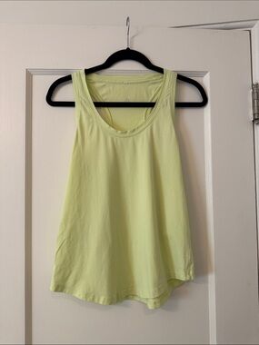 lululemon athletica Women's Scoop Neck Tank Top - Lime Green